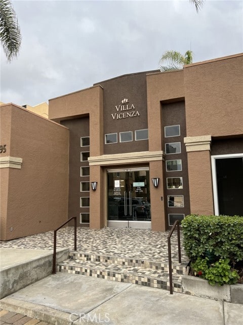 Building Photo - 8889 Caminito Plaza Centro Unit 7240 Rental