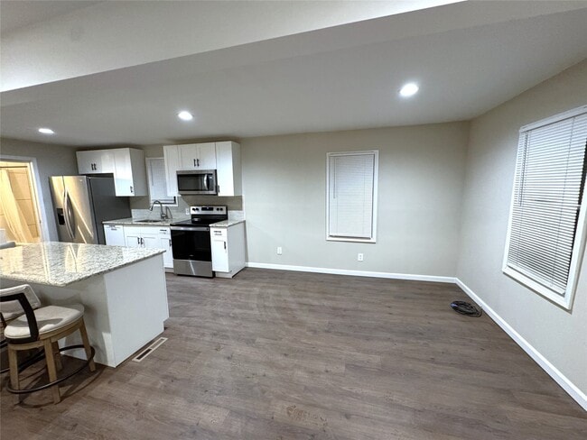 Photo - 33 1/2 Oak St