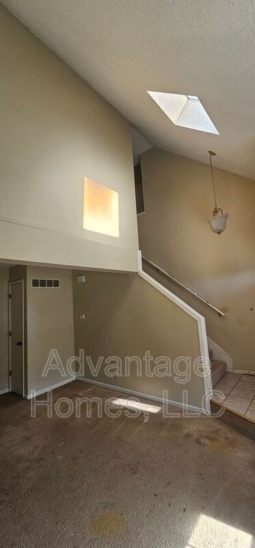 Photo - 10832 Haskins St