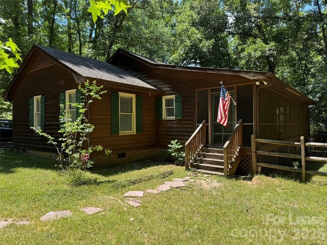Building Photo - 219 Larkfield Rd