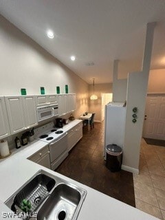 Photo - 3685 Stone Way