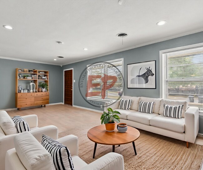 Photo - 605 Catalina Dr