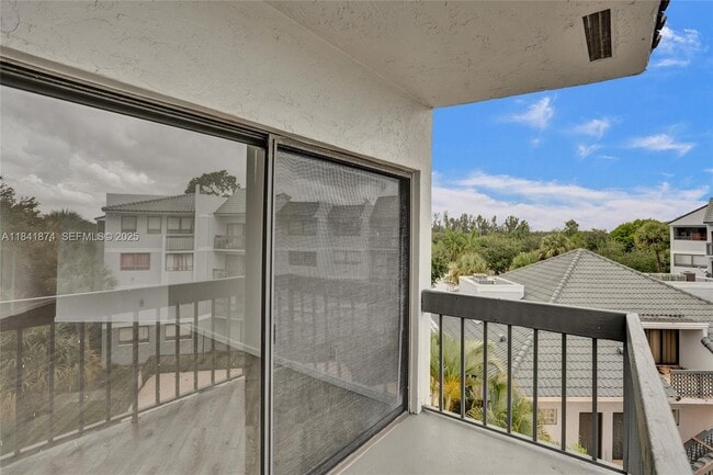 Photo - 1850 N Congress Ave Unidad 404