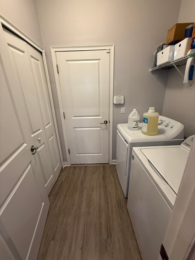 Photo - 3542 Fairwaters Ct Unit E