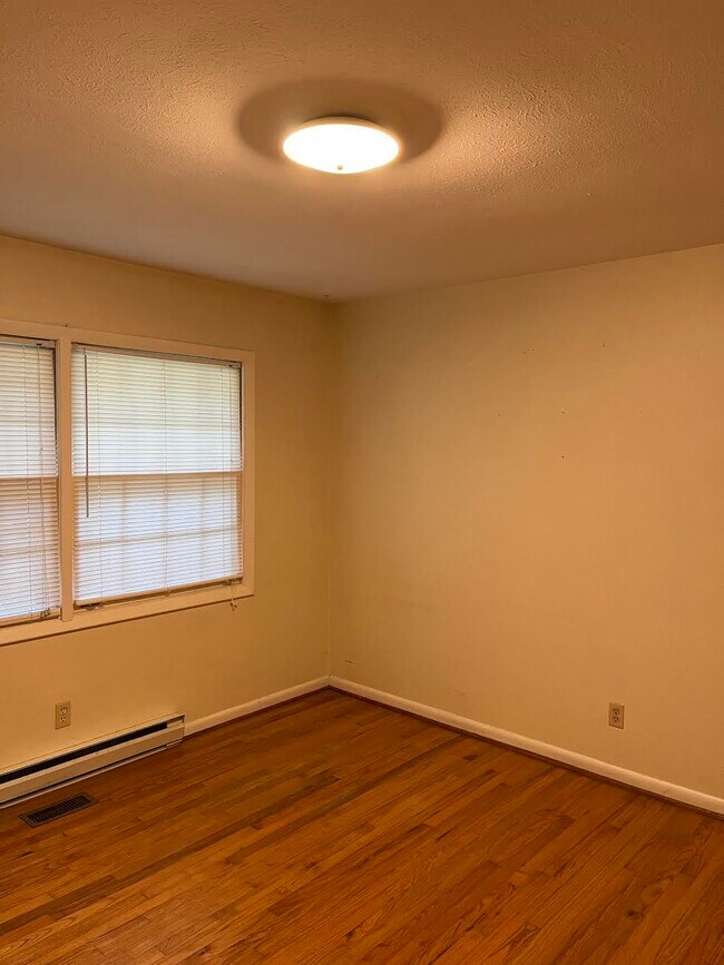Photo - 109 W Blythe Cir Unit A