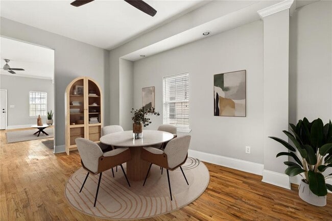 Photo - 66 Weyman Ave SW