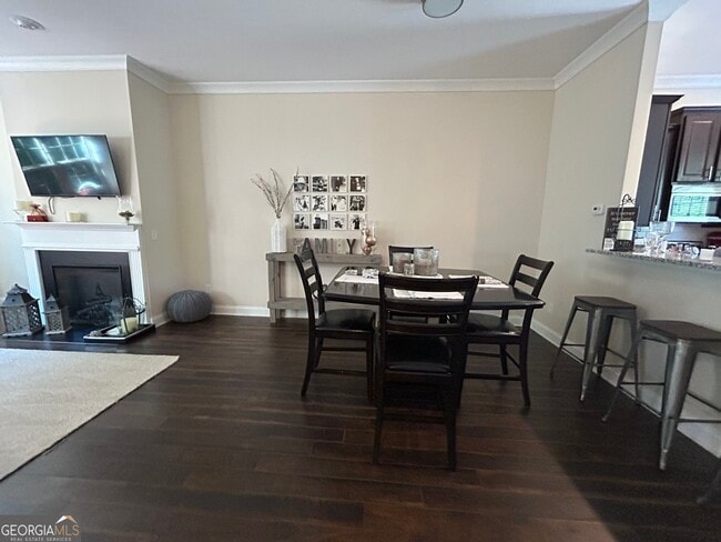 Photo - 2413 Tenor Ln