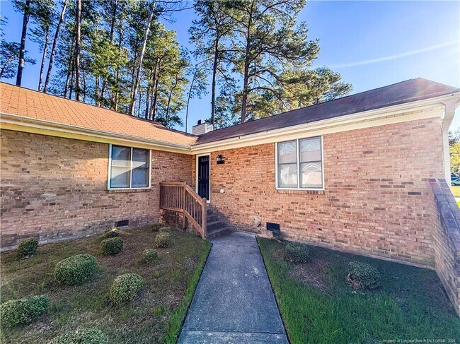 499 Coronation Dr