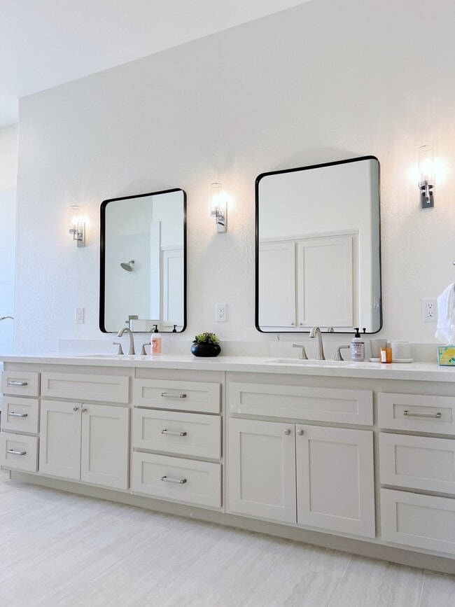 Photo - 10379 S Sundown Dr
