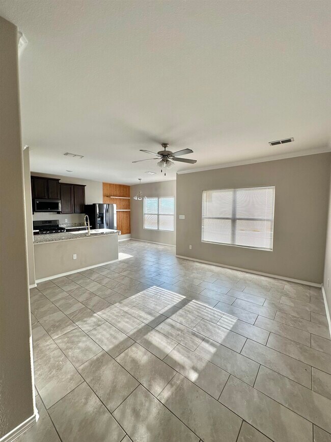 Photo - 9970 Toinette St