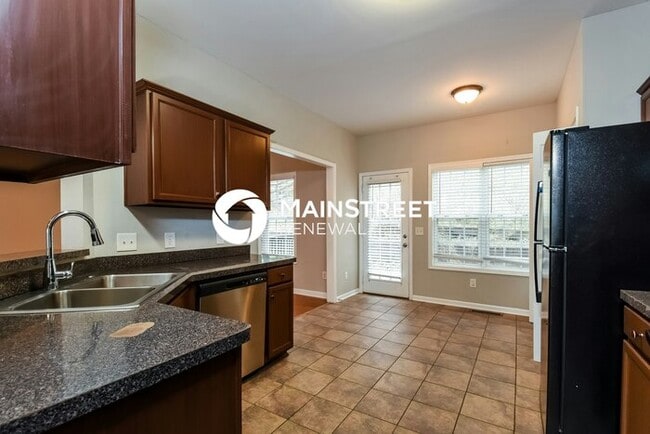 Photo - 4 Bedroom Pet-Friendly Home in Cartersville, GA with Main Street Renewal