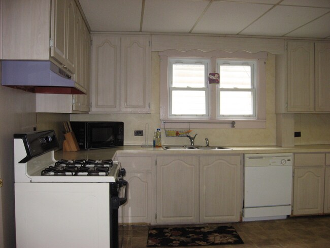 18 Harrington Ave