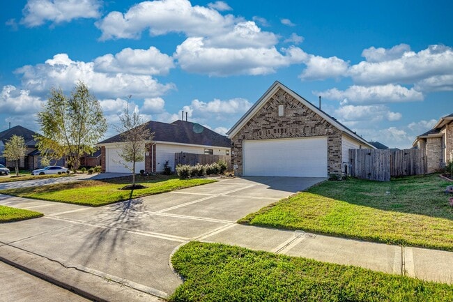 Photo - 8918 Oak Ivy Ln