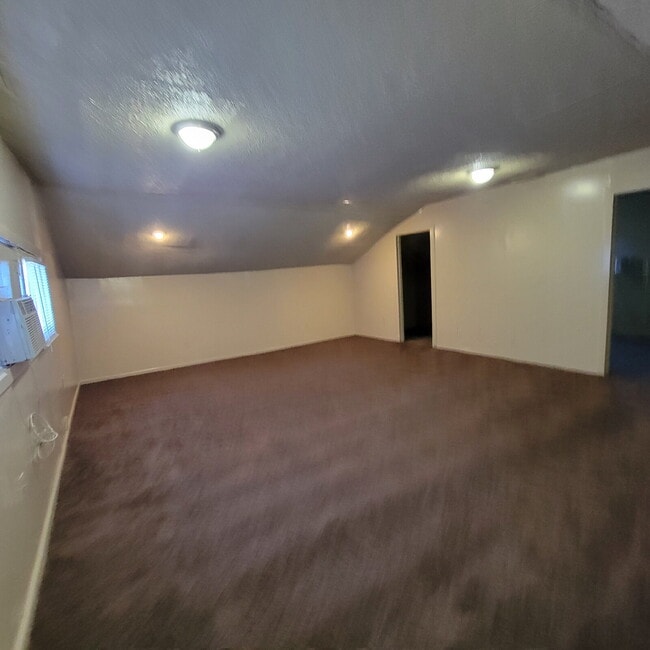 Photo - Spacious 4 bedroom