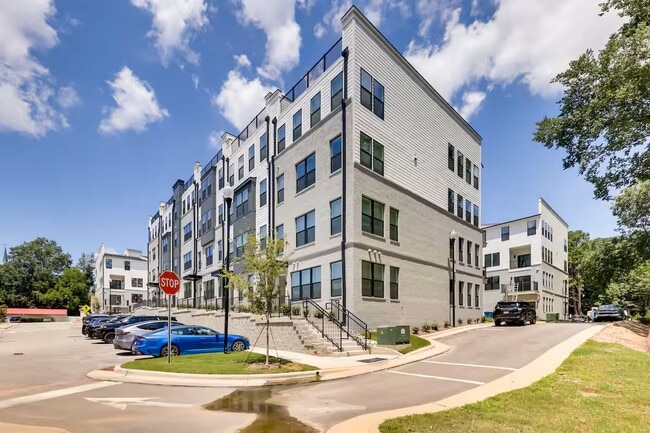 Photo - 108 Ailey Brook Way