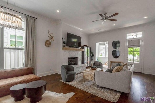 Photo - 5139 Cheneau Ln
