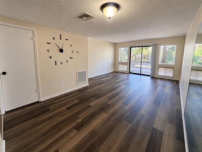 Photo - 5967 Windhover Dr Unit 7D