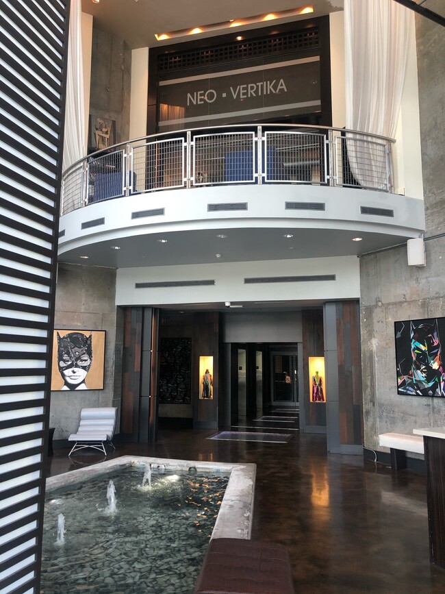 Building Photo - 690 SW 1st Ave Unit 2326