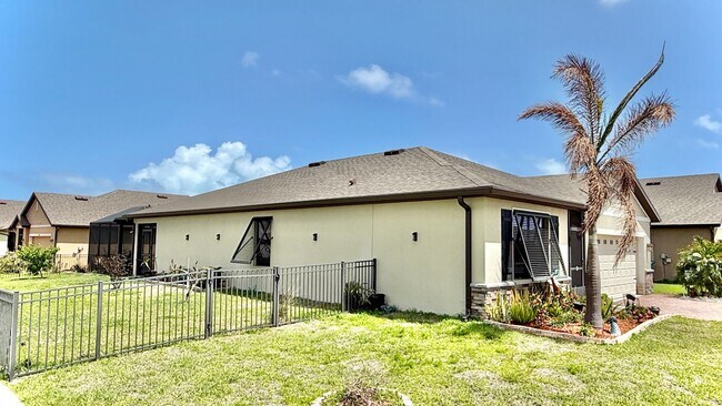 Photo - Spacious Home in Crystal Bay offering 4 bedrooms with upgrades throughout