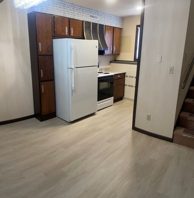 Photo - 1420 W South Park Ave