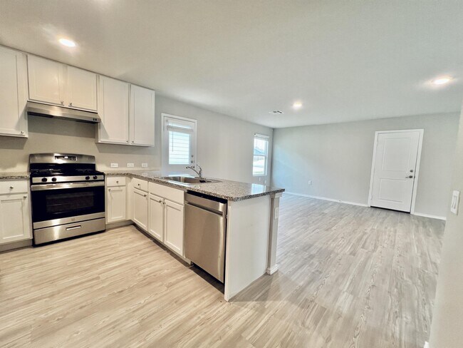 Photo - 12111 Overton Wy