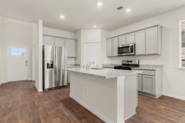 Photo - 112 Eagle Mountain Trl1