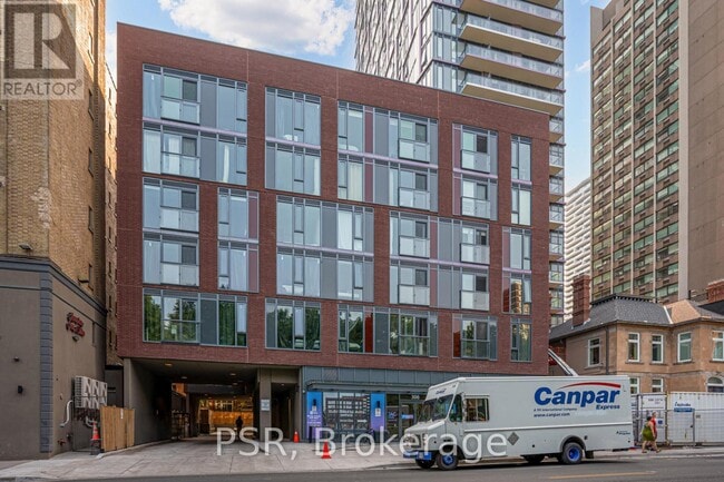 Photo - 308 Jarvis St