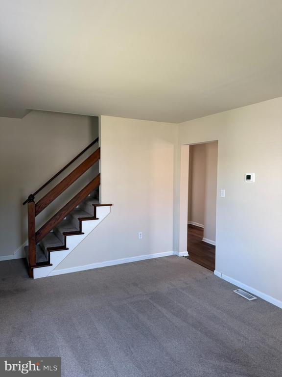 Photo - 536 Bracken Dr
