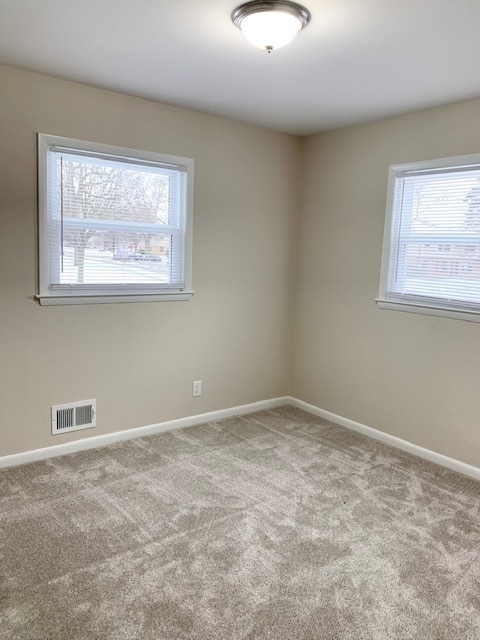 Photo - 240 W Laflin Ave Unit 1