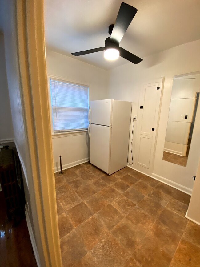 Photo - 141 E 1st Ave Unidad 406