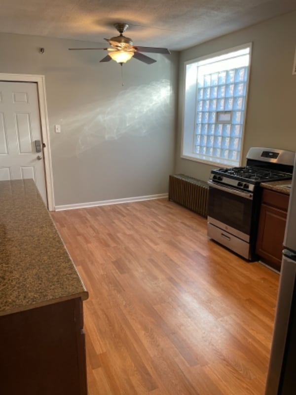 Photo - 1847 Gunderson Ave