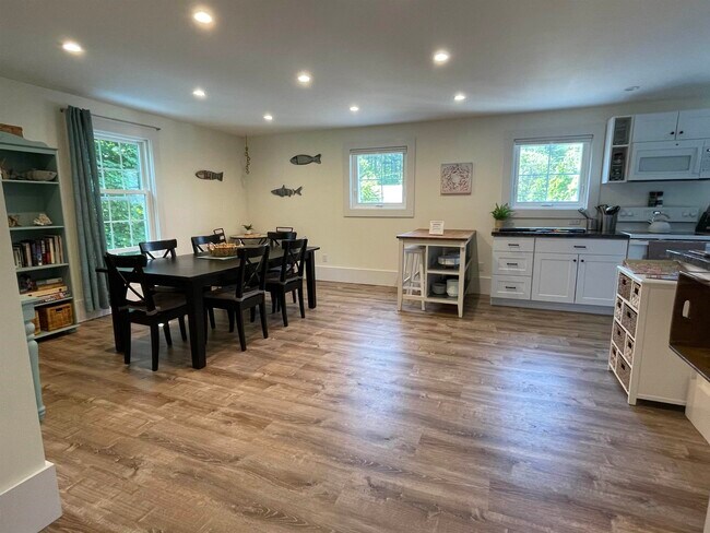 Photo - 79 Barbour Rd