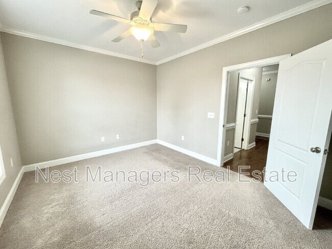 Photo - 1922 Harcourt Cir