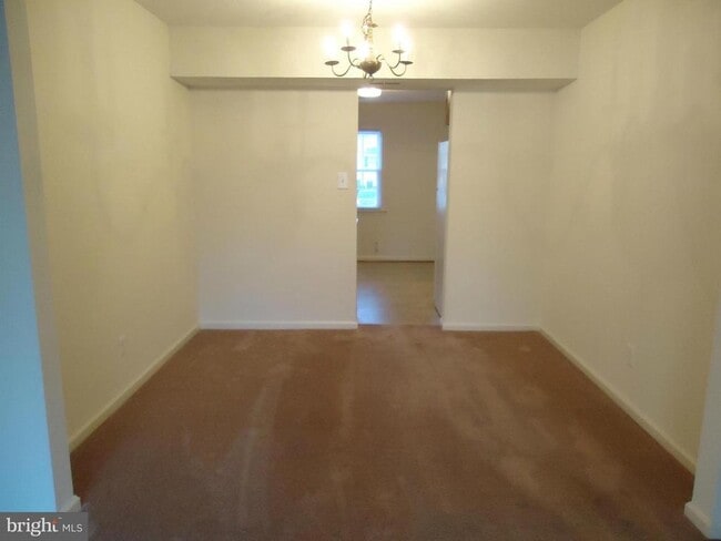 Photo - 7 Farrell Ln