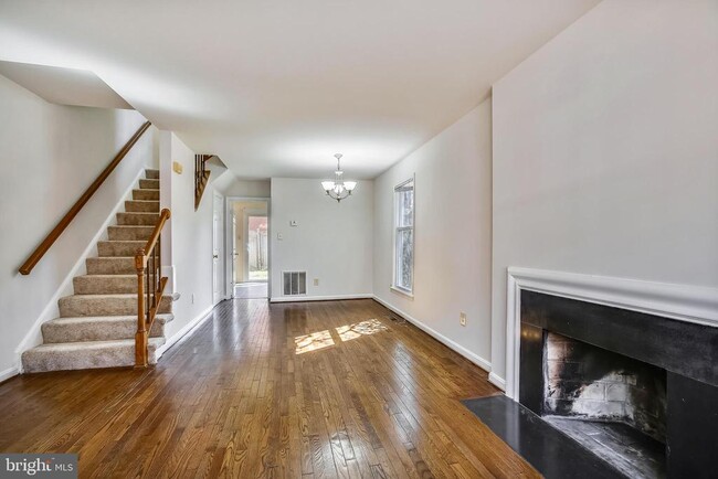 Photo - 1525 Oronoco St