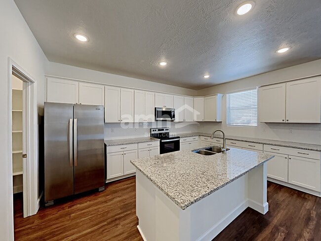 Photo - 1232 Peterson Ln