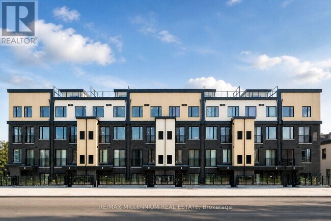 Photo - 1650 Victoria Park Ave