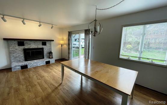 Photo - 2145 Lakeshire Dr