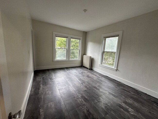 Newly Remodeled 1-BR Apartment with Off-Street Parking & Extra Storage!