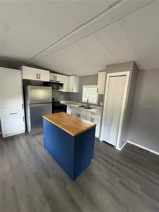 Photo - Fully renovated 2 bed/1 bath. No water/sewer bill!