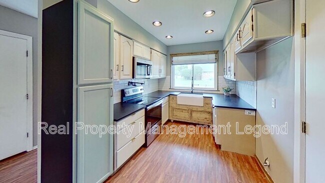 Photo - 3740 Racquet Ct