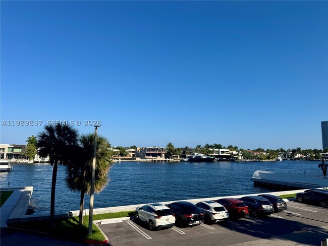 Photo - 20515 E Country Club Dr Unit 246