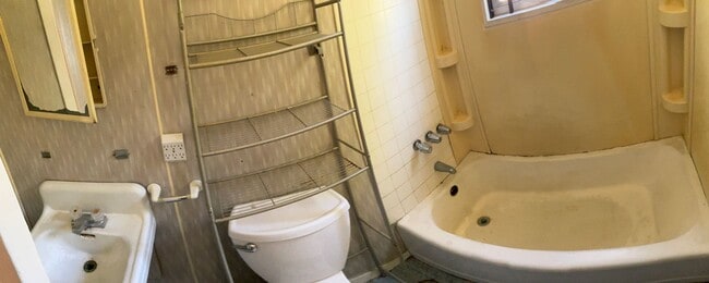 Photo - 3436 Fulton St