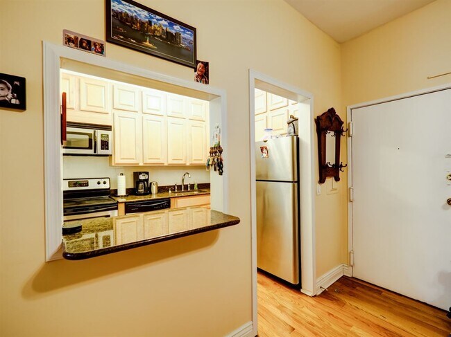 Photo - 264 9th St Unit 3F