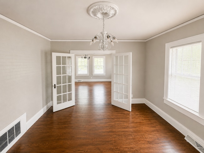 Photo - 513 Alamance Rd