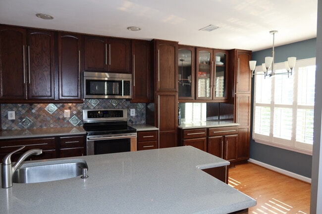 Photo - 1717 Ascot Way Unit F