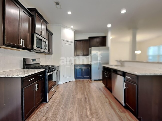 Photo - 2065 Tanners Mill Dr