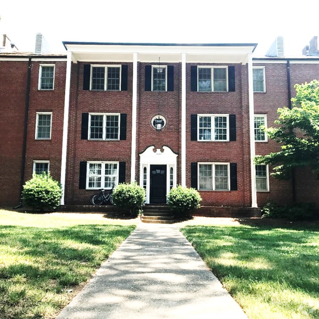 Building Photo - 1337 E. Morehead Street Unit #101 Rental
