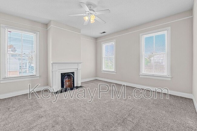 Photo - 320 Telfair St