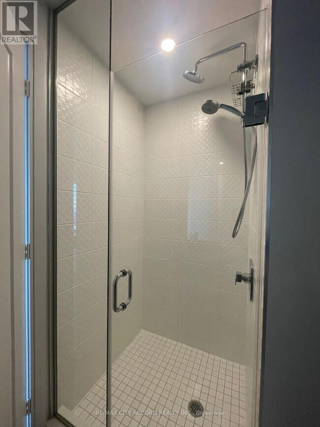 Photo - 70 Annie Craig Dr Unité 1807